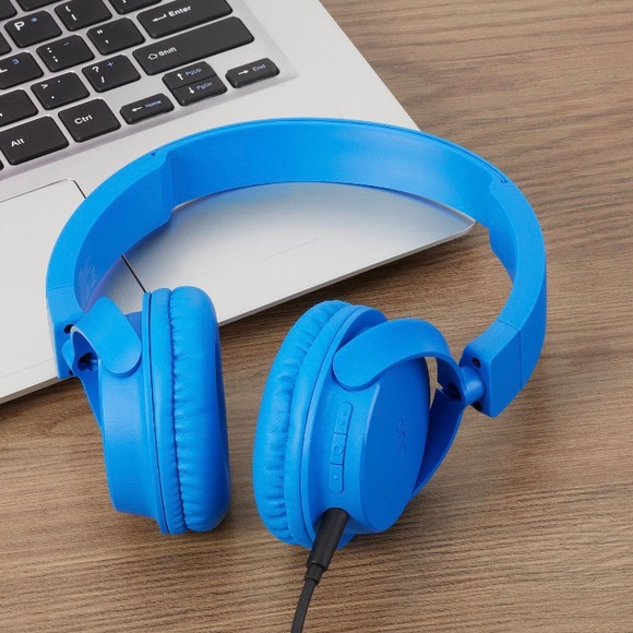 ONN wireless on-ear Bluetooth headphones - Picture 1 of 6